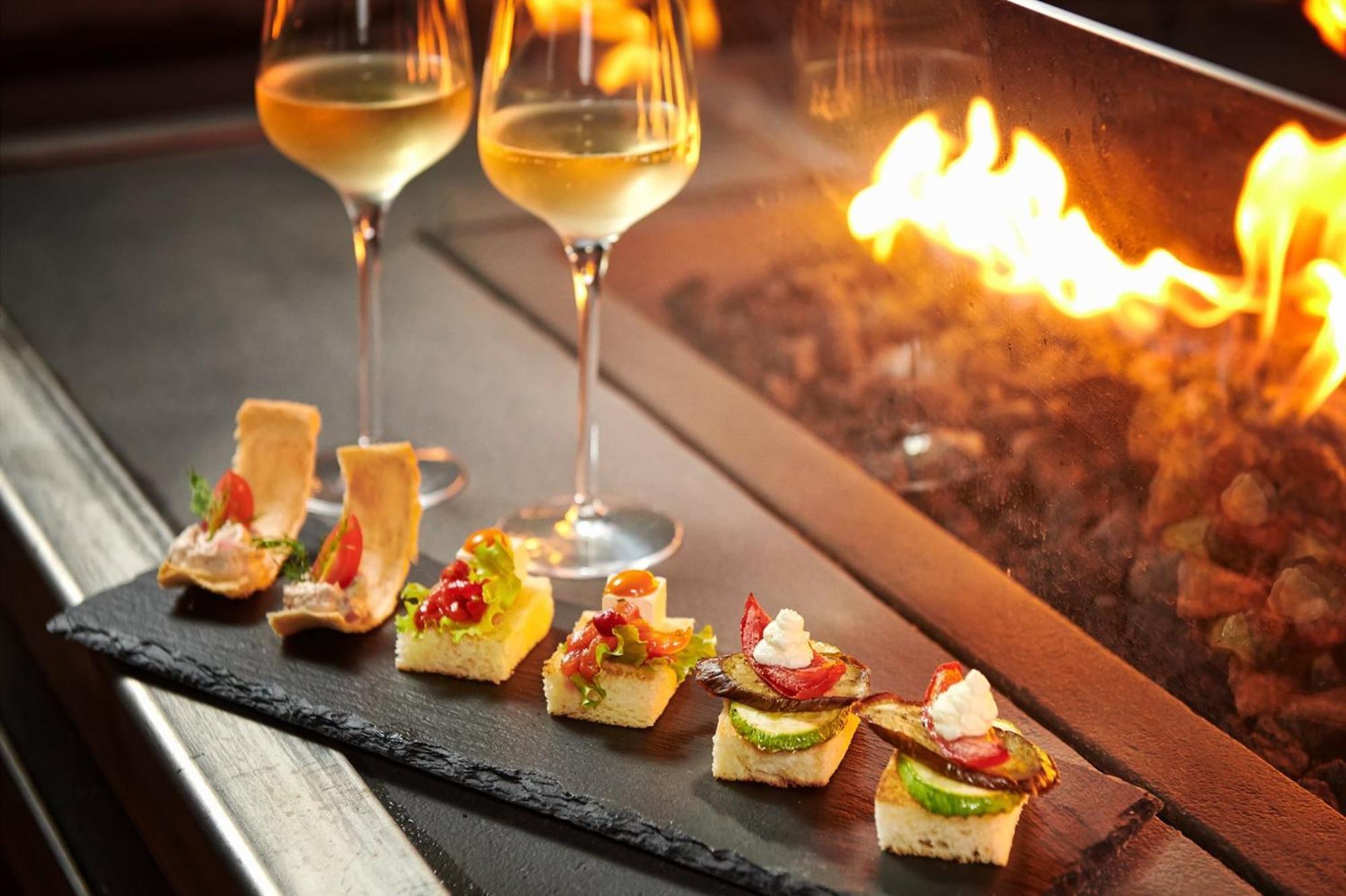 منتجع وسبا سيلك باث غراند سابا المظهر الخارجي الصورة A selection of tapas