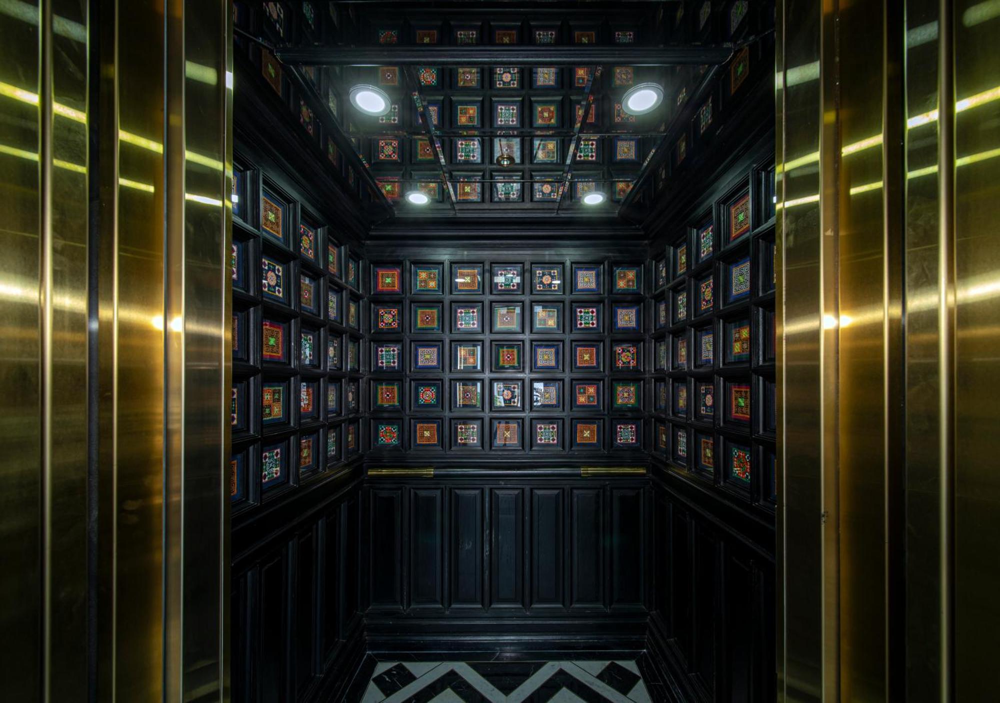 منتجع وسبا سيلك باث غراند سابا المظهر الخارجي الصورة The elevator of the hotel